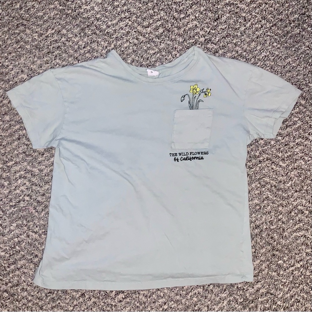 🪻 Juniors Wildflowers of California Tee with Pocket and Embroidered Detail 🪻